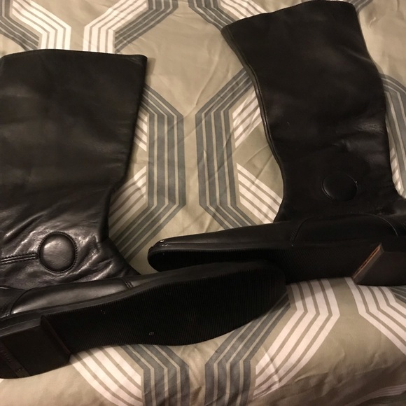 Boots - Picture 5 of 5